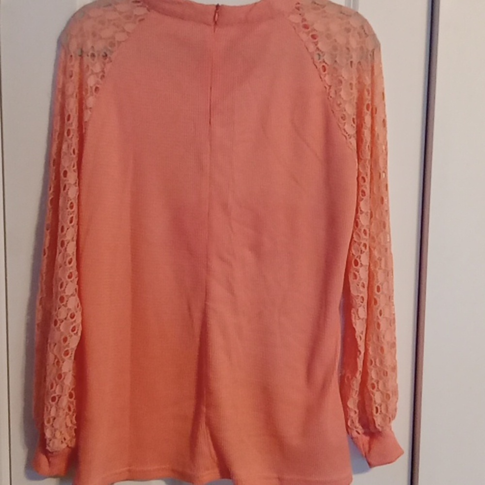Elegant Lace Sleeve Women's Sweatshirt in Peach - Picture 5 of 5